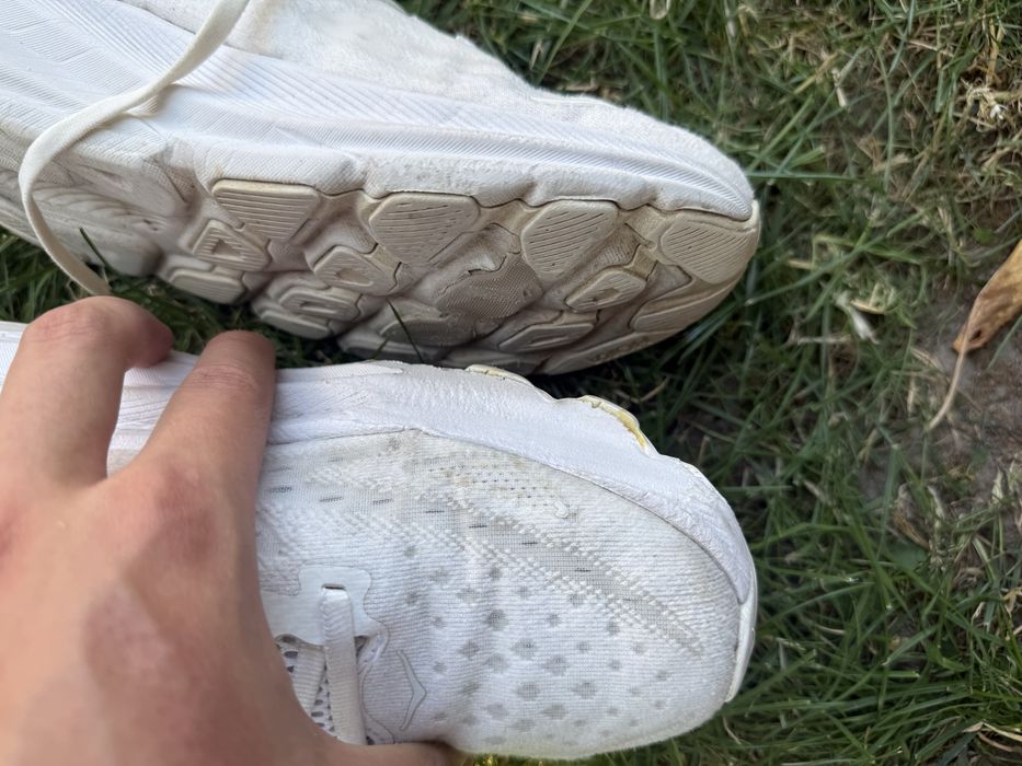 Кросівки Hoka Clifton 9 жіночі, 41 розмір, оригінал, білі