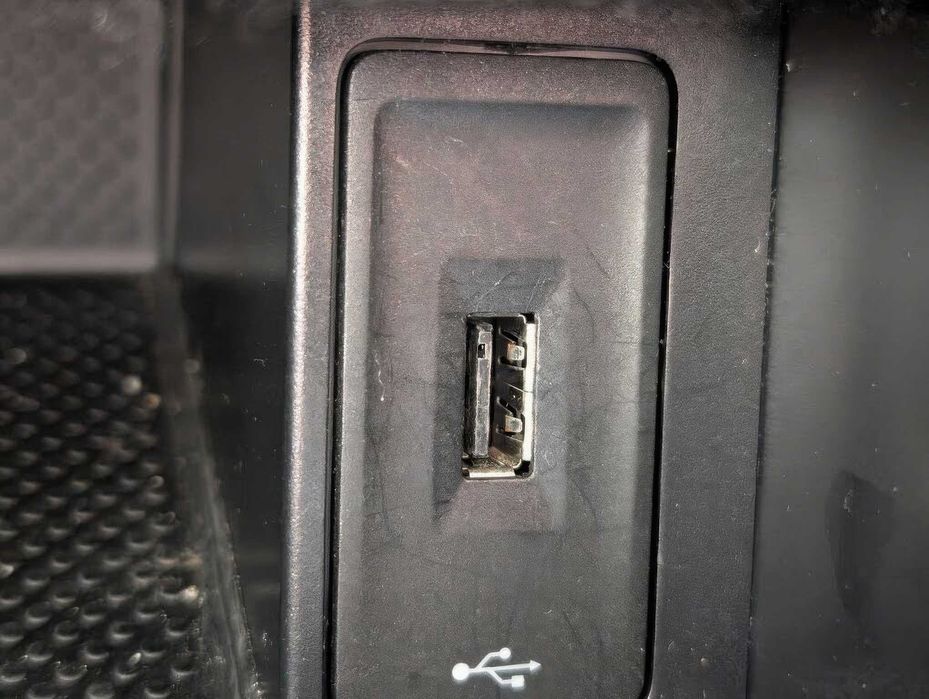 Volkswagen e-Golf SE      2019