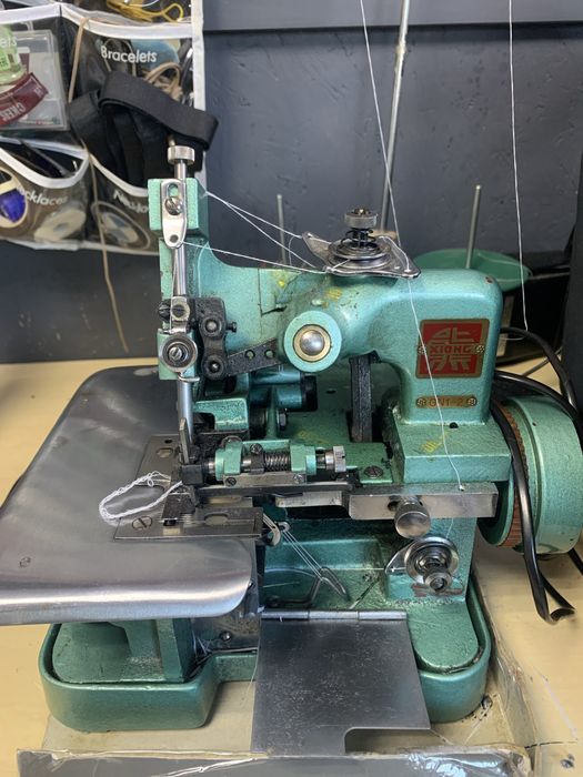 Оверлок тринитка