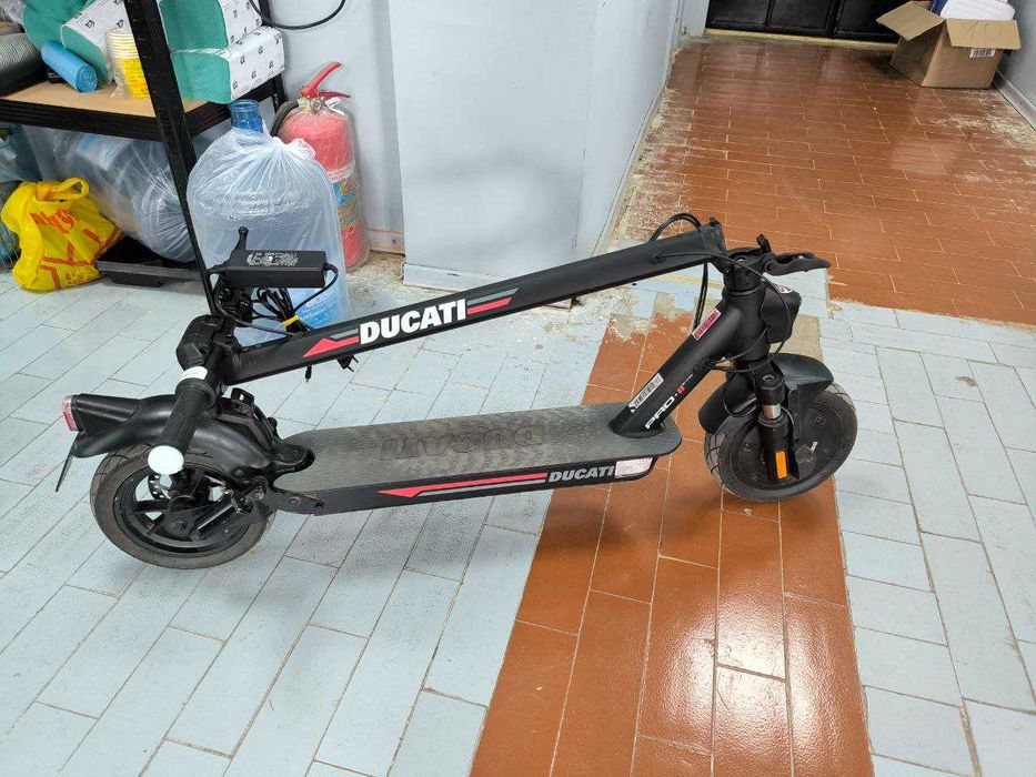 Електросамокат Ducati Pro II Evo