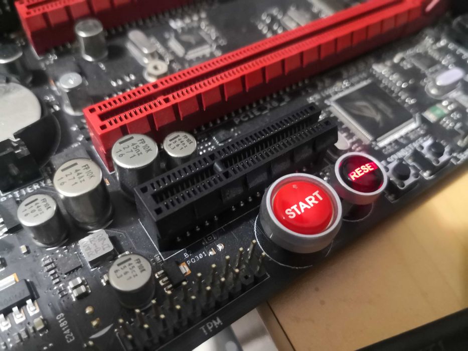 ASUS Maximus VII Gene Z97 + i5-4570 | Totalmente testada e funcional