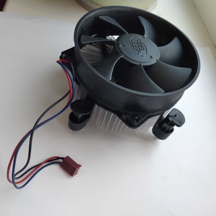 Кулер з радіатором для материнки socket 775 Deep Cool