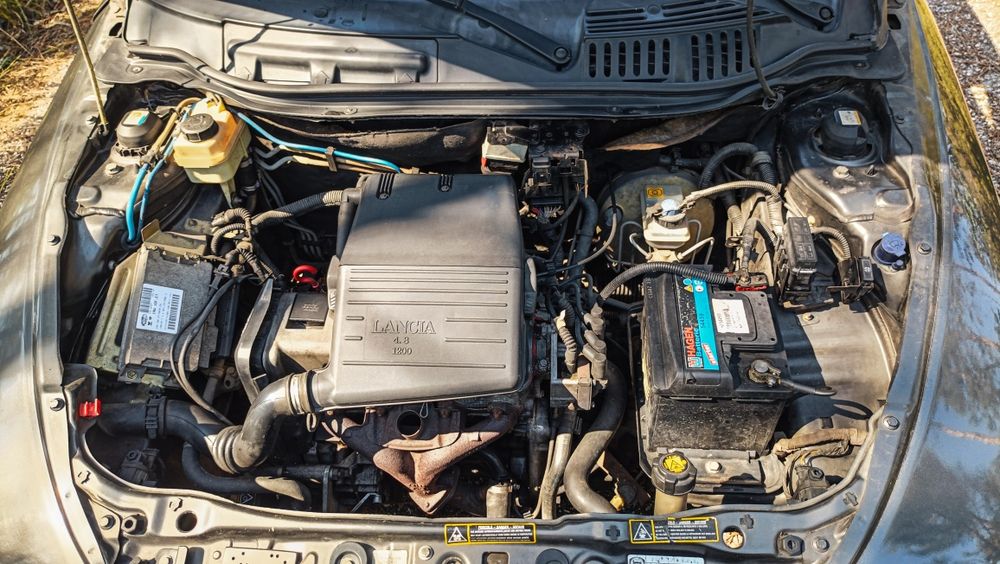 Lancia y (840) com apenas  130mk