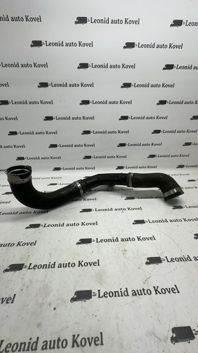 Патрубок інтеркуллера до дросільної заслінки Renault Master