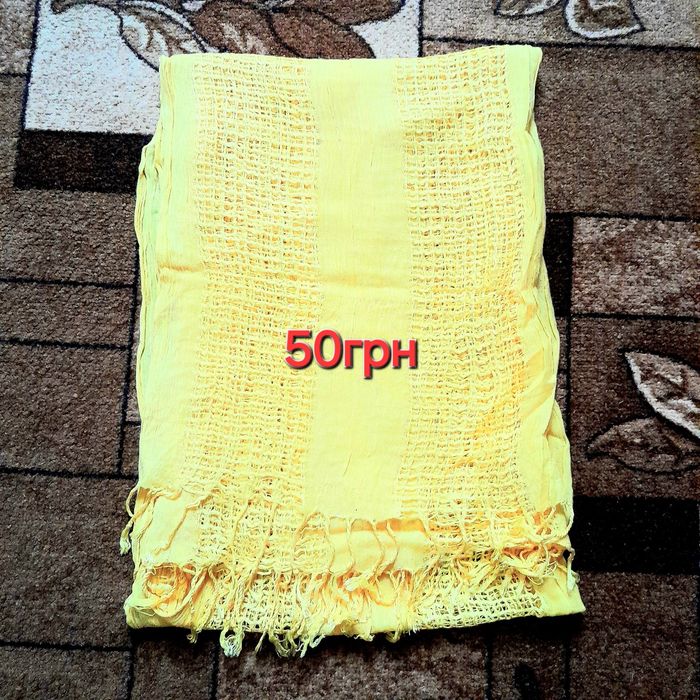 Жіночі легенькі шарфики...