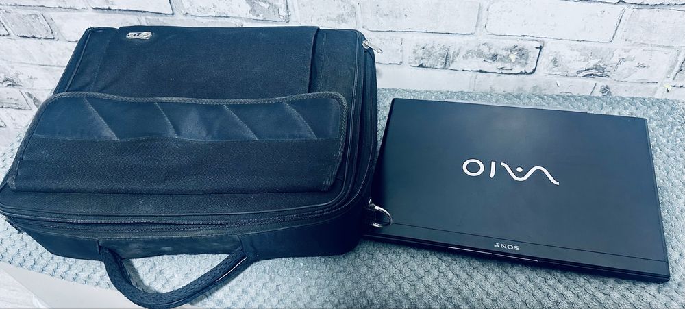 Laptop SONY 13,6” i7 2620M 8Gb RAM 60 GB SSD