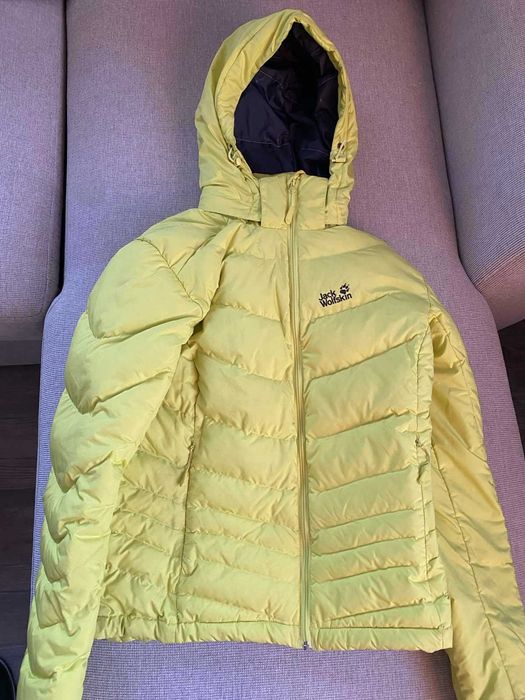 Курточка жіноча весна Jack Wolfskin, розмір 36/38