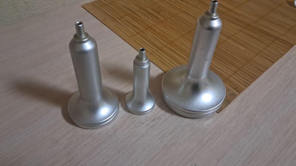 Аппарат вакуумного массажу BL-600 GBT з банками і роликовими насадками