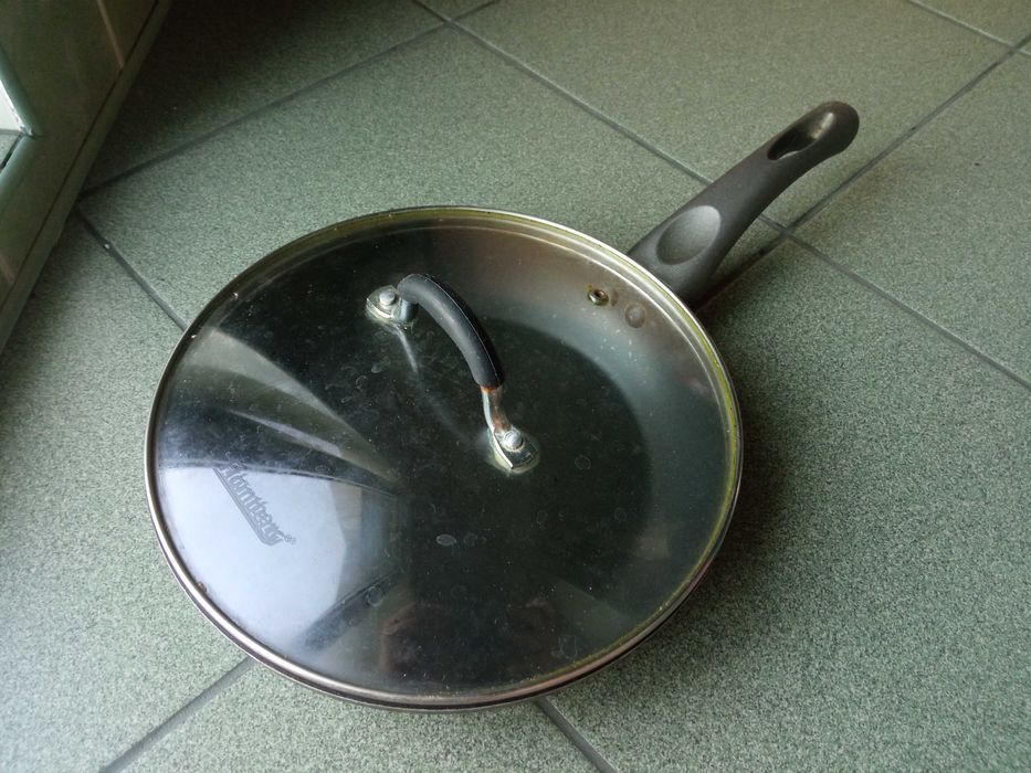 Сковорода с крышкой flamberg 24 см.