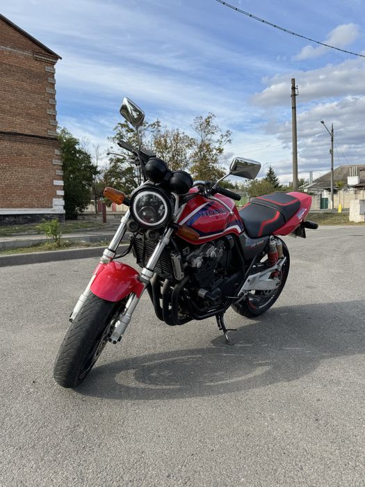 Мотоцикл Honda CB400SF