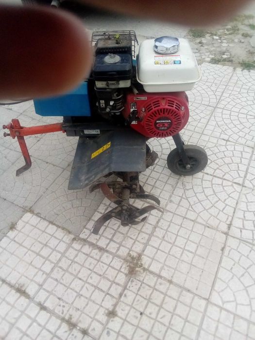 Moto enxada Honda pouca horas de uso