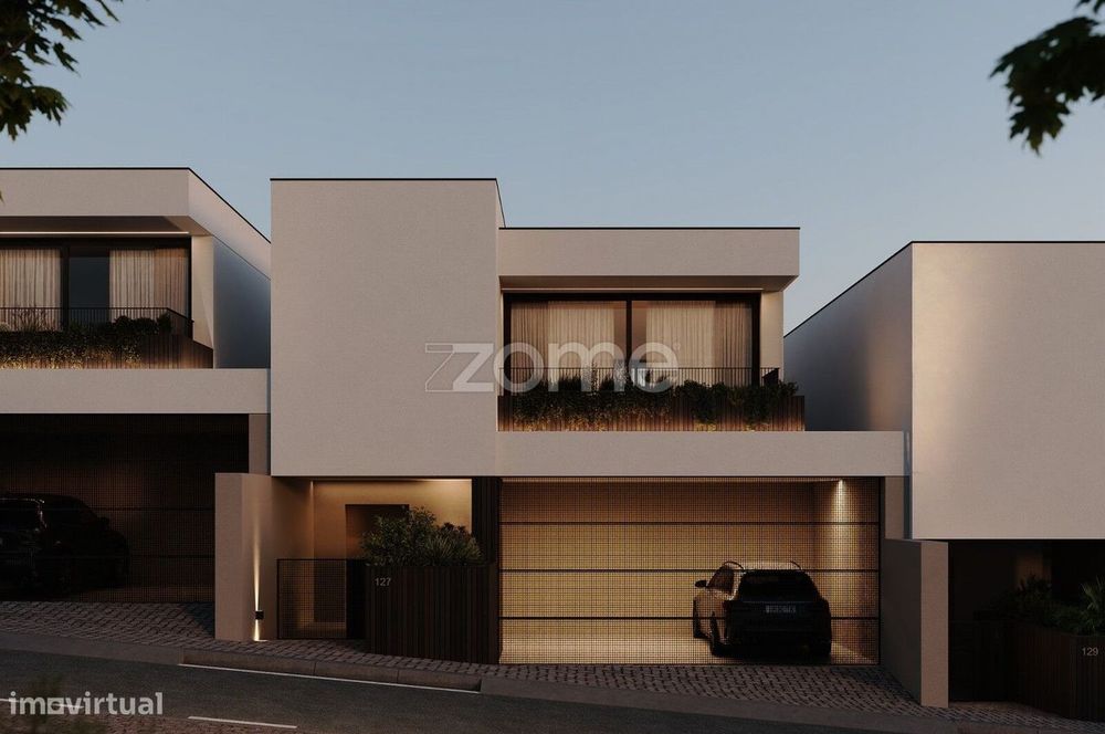 Terreno com projeto aprovado para 5 moradias.