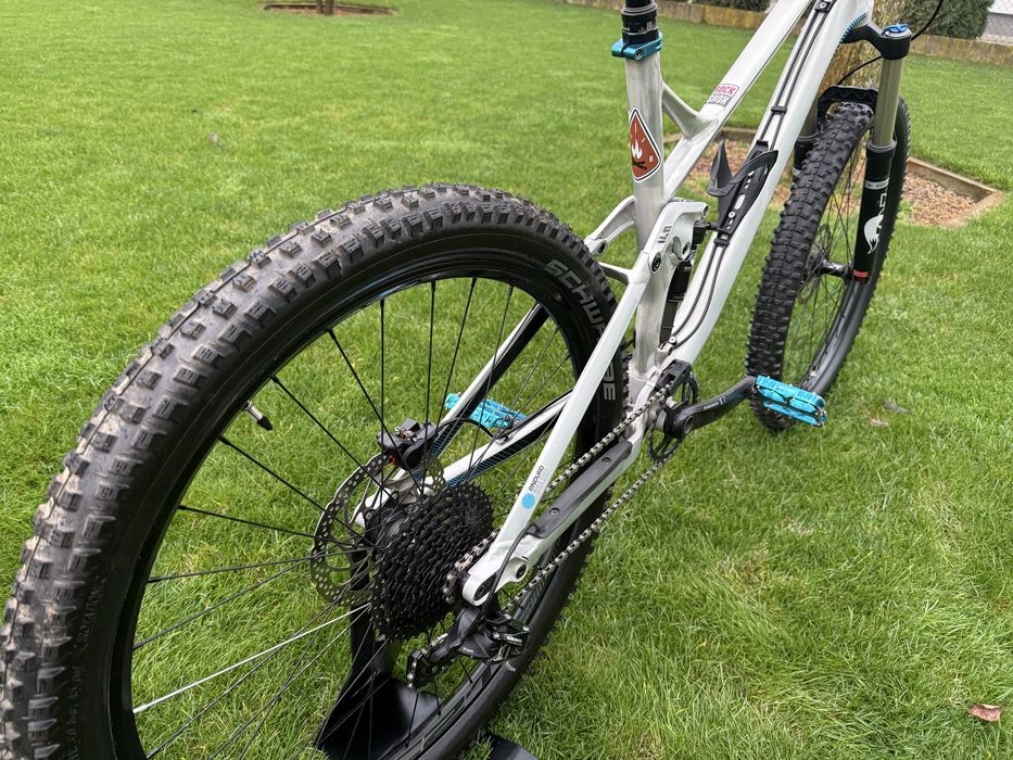 Canyon Spectral AL rower enduro full dh nie yt specialized trek cube