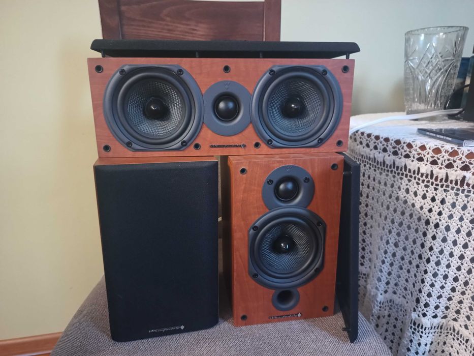 Kolumna centralna Wharfedale Diamond 9.CC