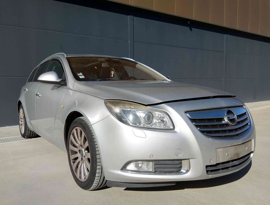 OPEL INSIGNIA A Sports Tourer - 2009 - Para Peças