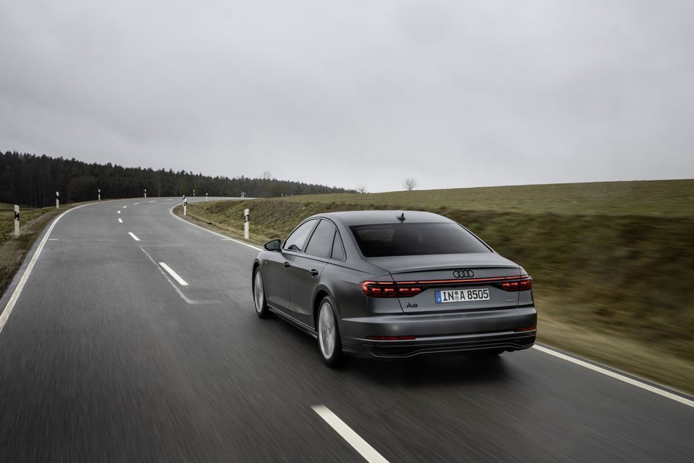 Audi A8 50 TDI quattro Tiptronic foto 2