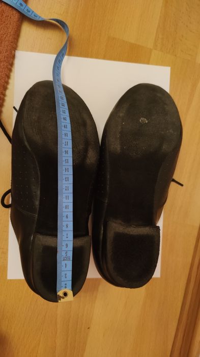 Buty skórzane do standardu