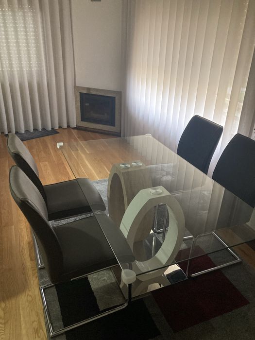 Mesa jantar + 4 cadeiras
