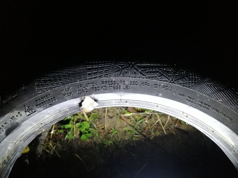 Зимня гума Continental 225 50 17 98H extra load m+s