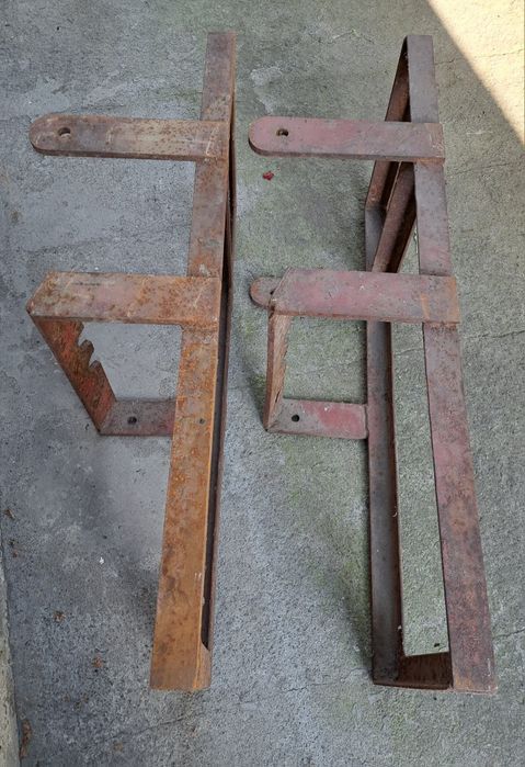 Металоконструкції  /перекидачі/під реставрацію