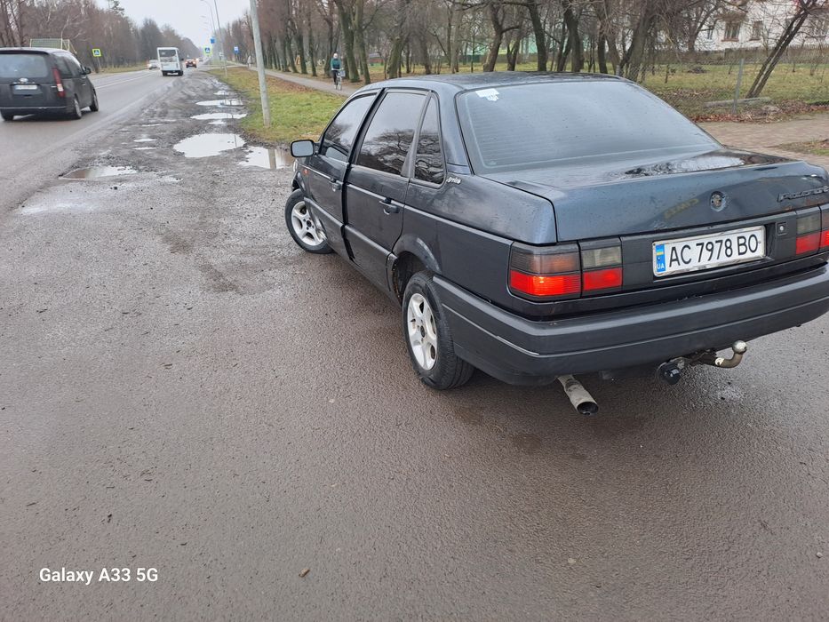 Продам  Пасат б3...1.8