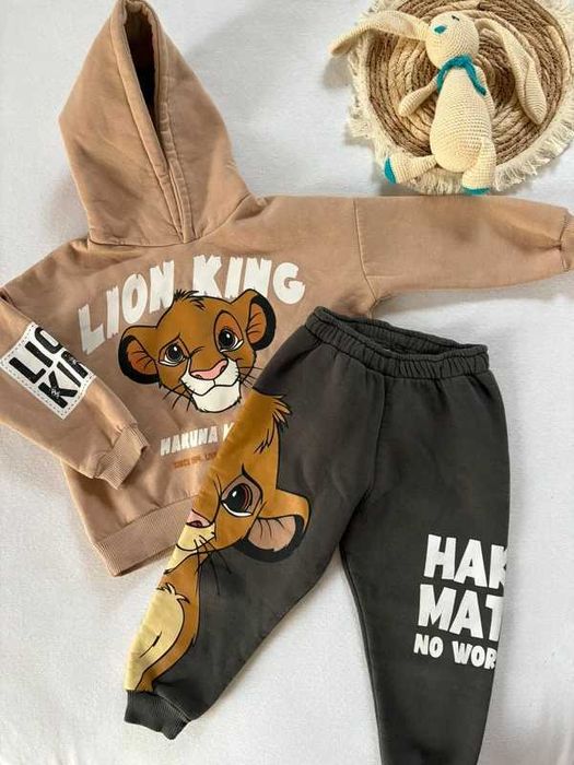 Komplet dresowy Król Lew king lion zestaw bluza spodnie Zara 92