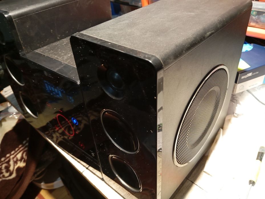 LG CM2760 Wieża...