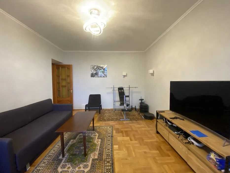 Оренда 2-к квартири на вул. Копилівська