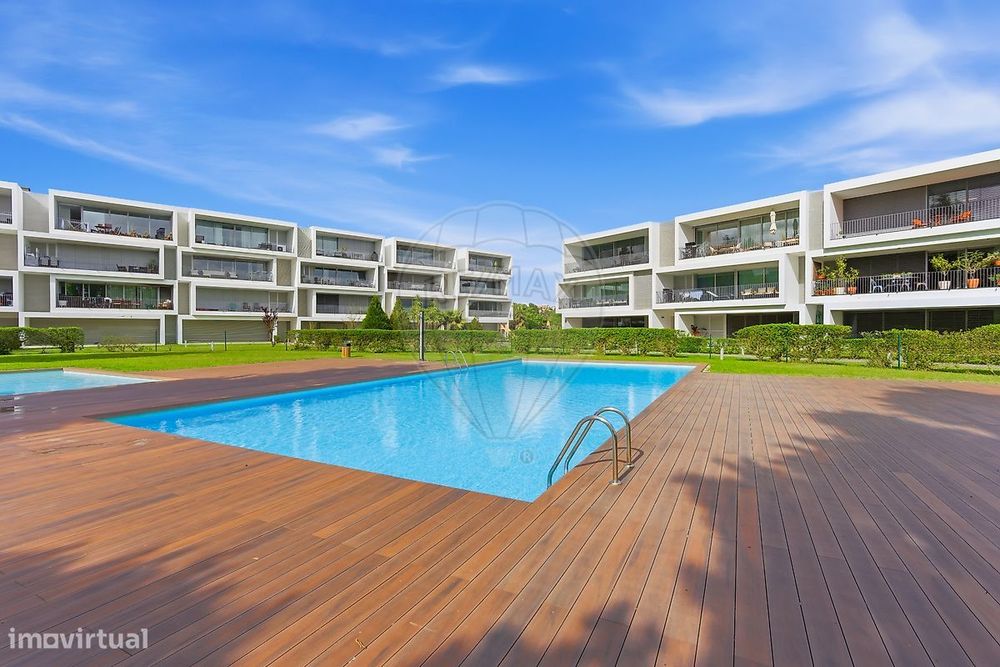 Apartamento T4 para arrendamento