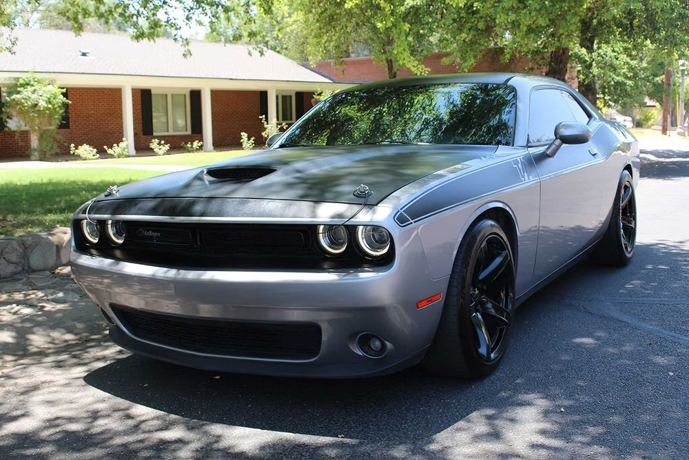 Dodge Challenger      2017