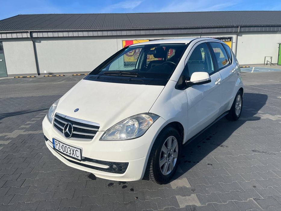 Mercedes A180...
