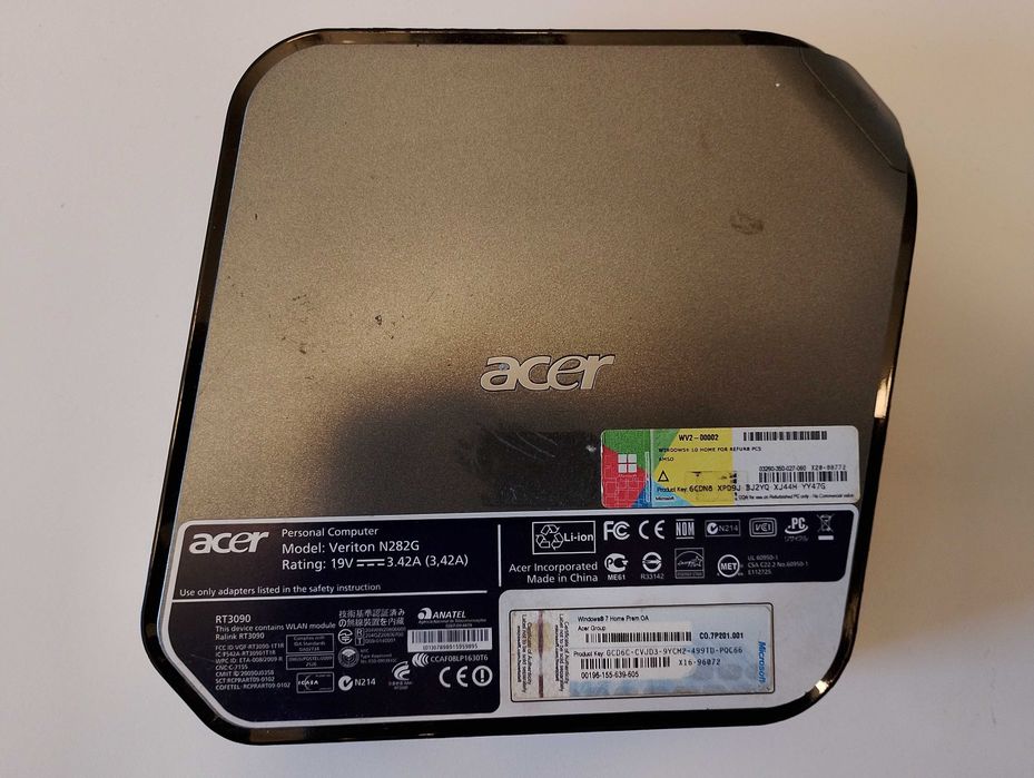 Mini komputer ACER Veriton N282G.