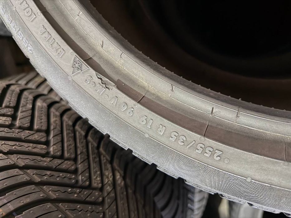 255/35/19 Continental 2025