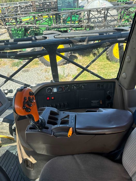 самохідний обприскувач John deere 4930