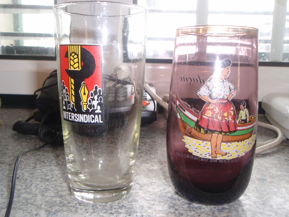 6 copos antigos (sortido)