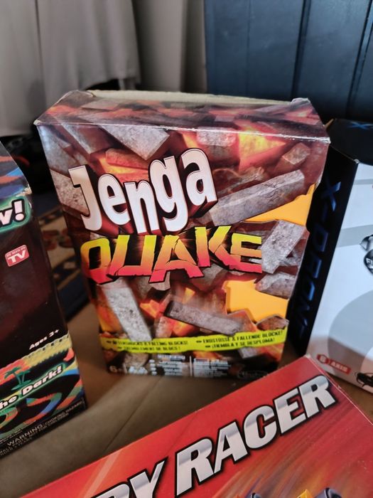 Brinquedos vários de 10€ a 15€