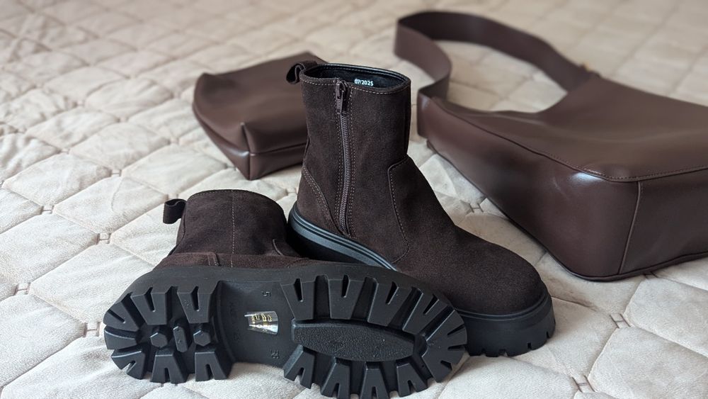 Італійські замшеві ботінки + сумка (комплект)