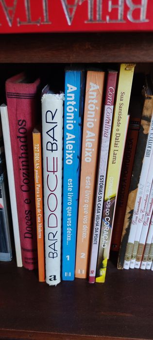 Livros de várias modalidades