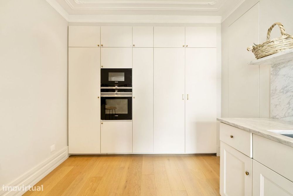 Apartamento T2 com vista, Castelo, Lisboa