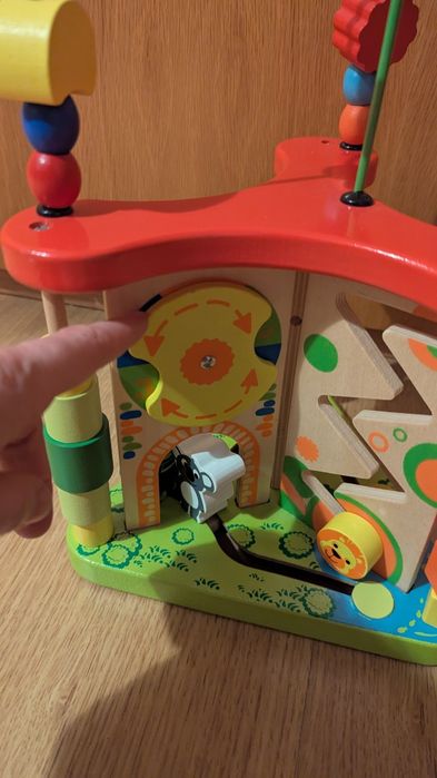 Torre de atividades brinquedos bebé