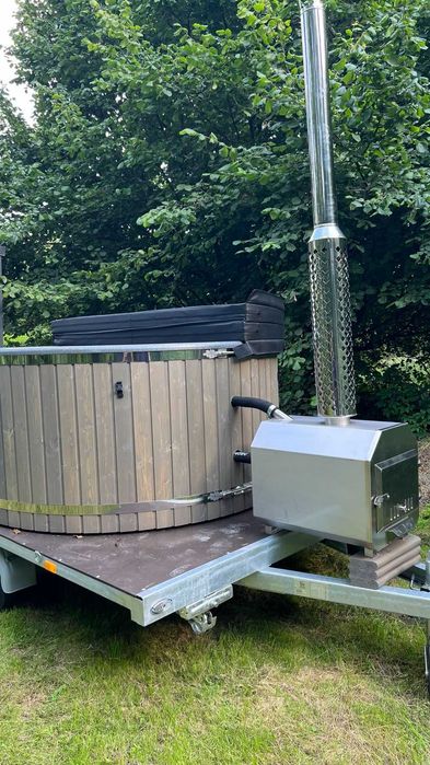 Luksusowa balia ogrodowa od ręki z hydromasażem i pokrywą
