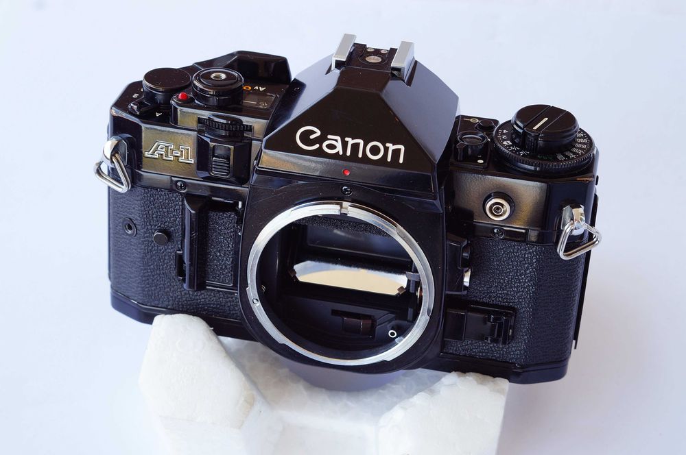 Aparat Canon A-1 sprawny w ładnym stanie drobny problem
