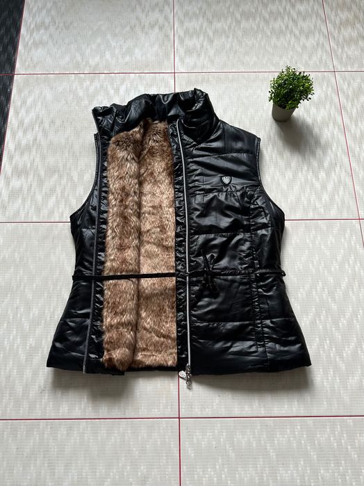 Emporio Armani 7 жилетка на міху оригінал жилет оригинал y2k EA7 меху