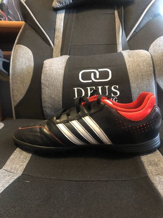 Сороконіжки adidas 11 pro questra