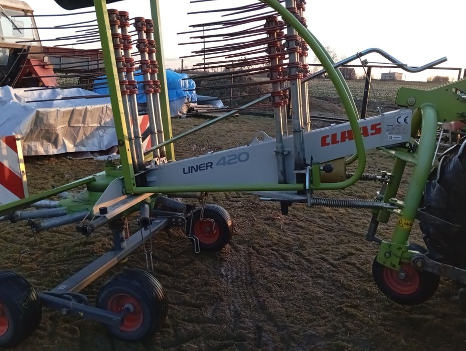 Sprzedam zgrabiarka CLAAS LINER 420