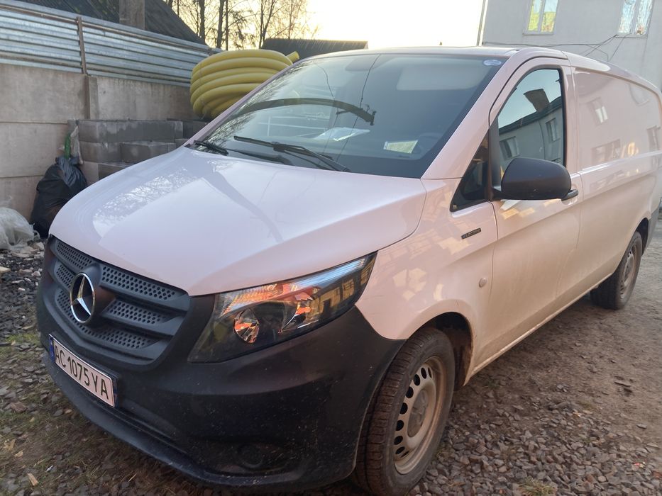 Мерседес Бенс eVito