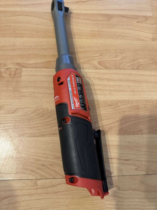 Milwaukee M12 – wkrętarka + akumulator 6.0Ah