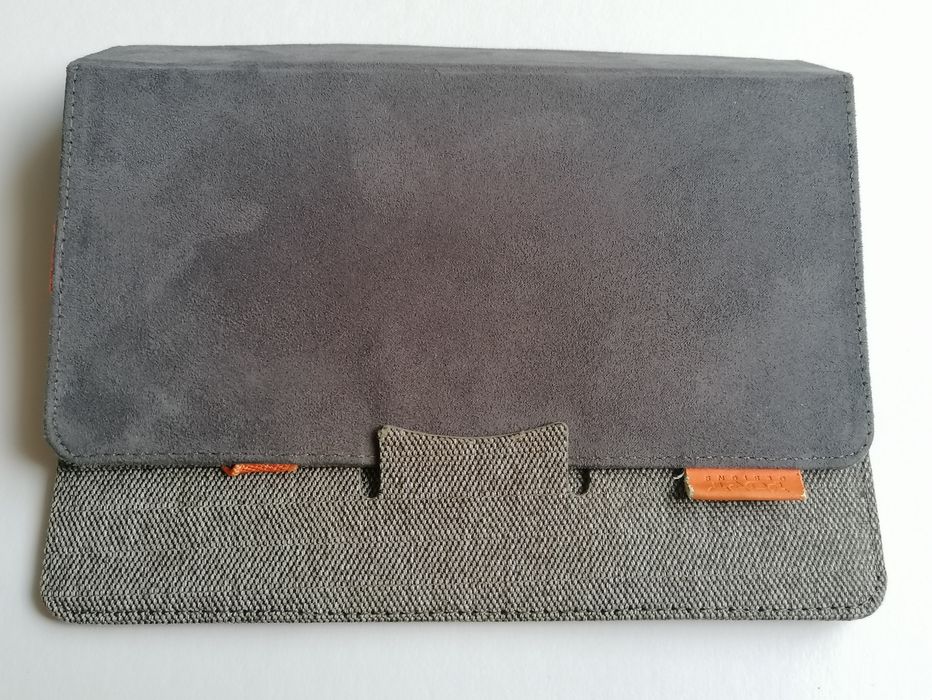 Capa para tablet 14x20 cm