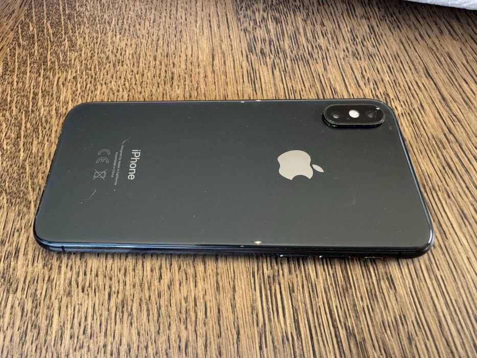 Iphone XS 256GB - funcional mas com risco no ecrã