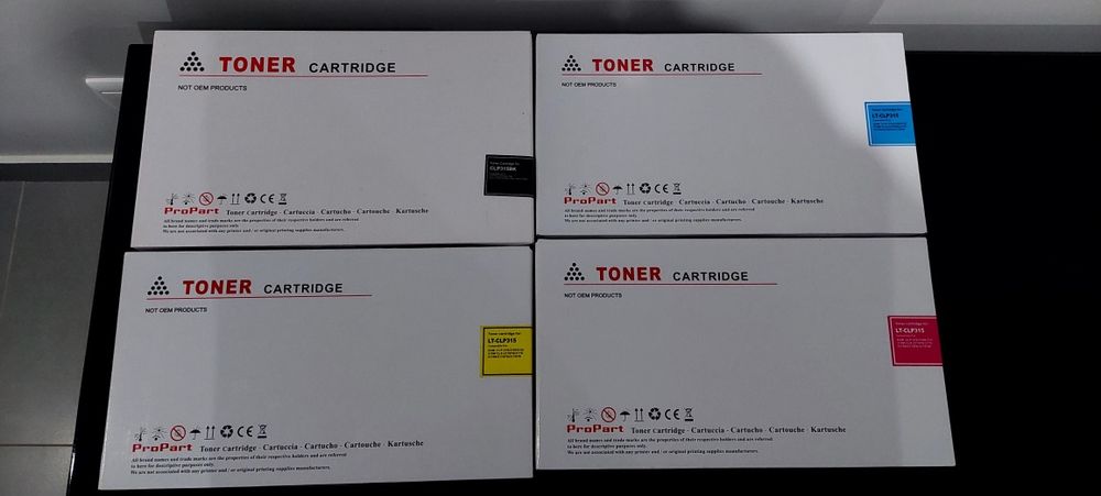 Vendo 4 Toners novos